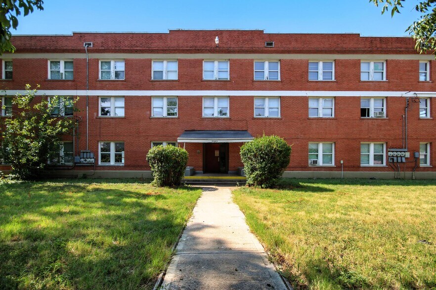 More Photos Of 1705 S 3rd St, Abilene Apartments For Sale