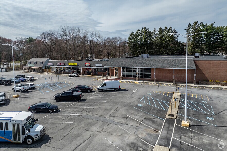 More Photos Of 40 Vassar Rd, Poughkeepsie Storefront For Sale