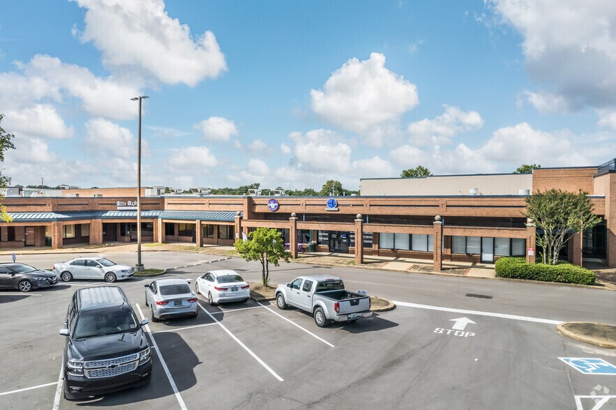 More Photos Of 6600-6748 Winchester Rd, Memphis Freestanding For Lease