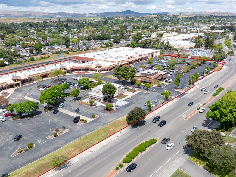 More Photos Of 1070 E Stanley Blvd, Livermore Unknown For Lease