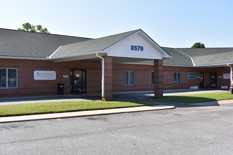 More Photos Of 8579 Commerce Dr, Easton Medical For Sale