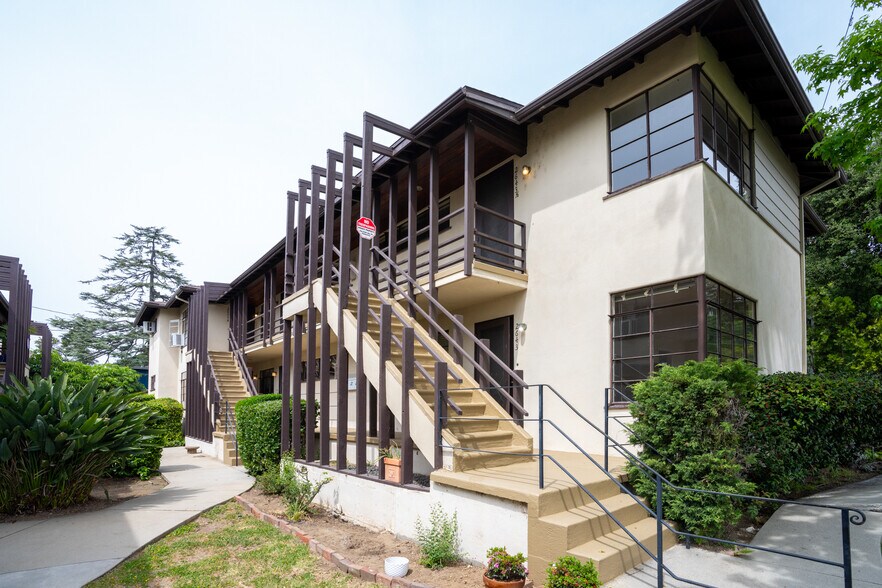 More Photos Of 2629-2643 1/2 Lake Ave, Altadena Apartments For Sale