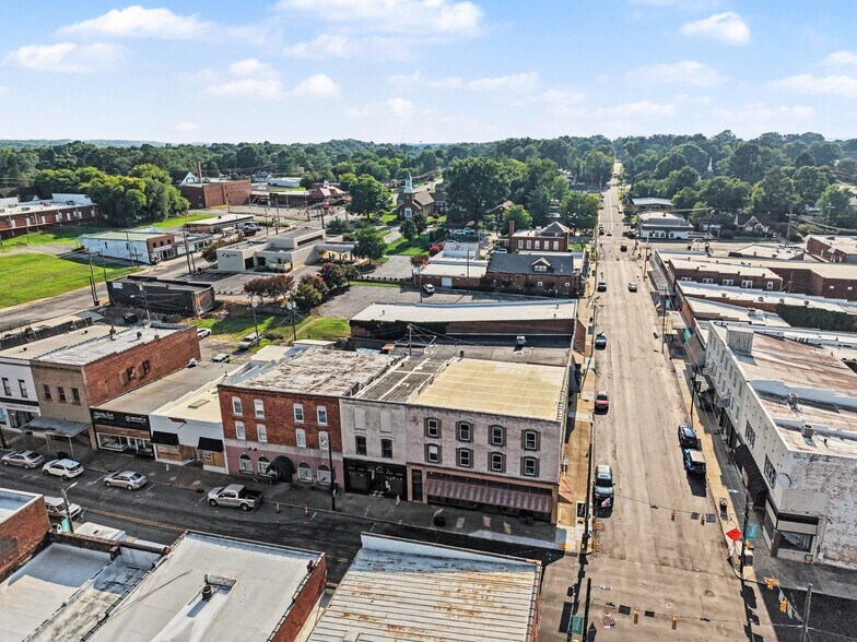 More Photos Of 100 S Market St, Madison Restaurant For Sale