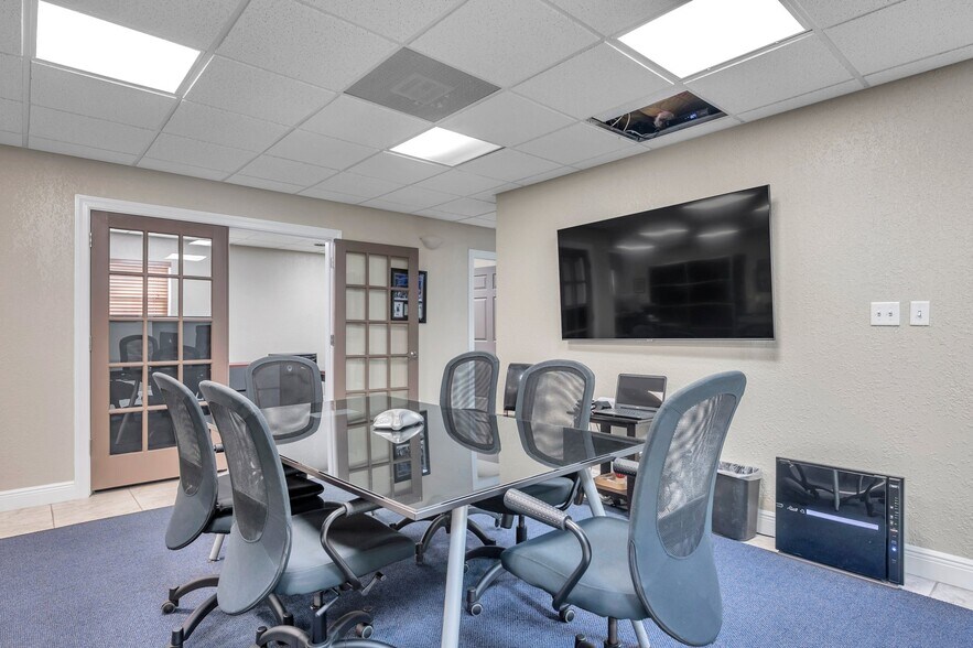 More Photos Of 5223 Park Blvd, Pinellas Park Office For Sale