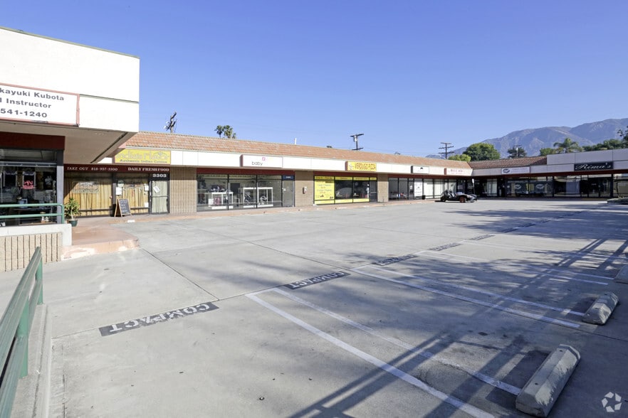 Primary Photo Of 3301-3315 N Verdugo Rd, Glendale General Retail For Lease