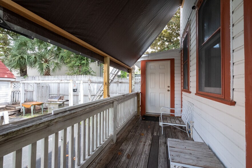 More Photos Of 619 NE 1st St, Gainesville Religious Facility For Sale