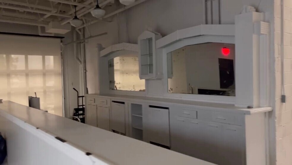 More Photos Of 18 Franklin St, Brooklyn Flex For Lease