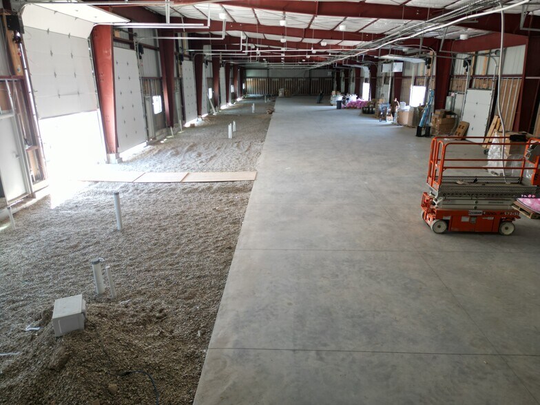 More Photos Of 5653 6055 W, West Valley City Industrial For Lease