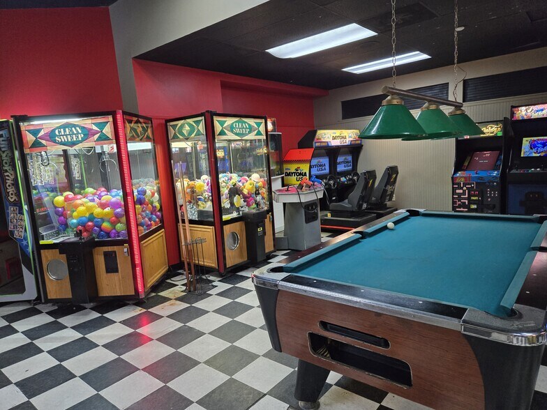 More Photos Of 2006 S Main St, Farmville Bowling Alley For Sale