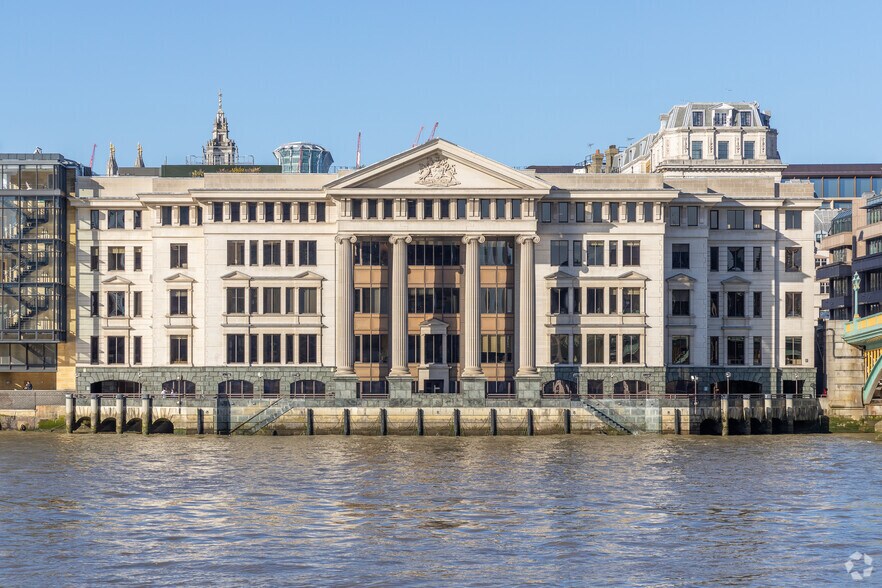 More Photos Of 68 Upper Thames St, London Office For Lease