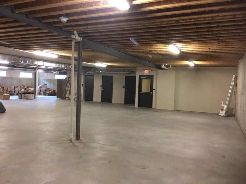More Photos Of 5250 Freemansburg Ave, Easton Office For Lease