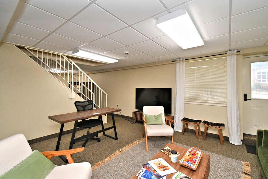 More Photos Of 206 N Main St, Souderton Freestanding For Sale