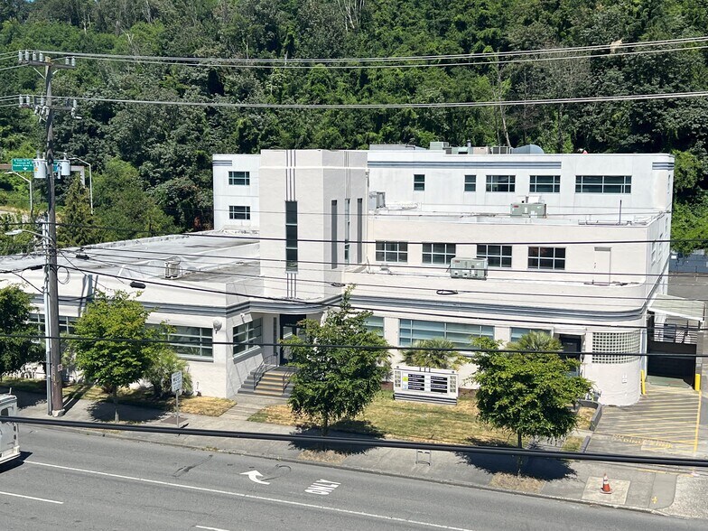 More Photos Of 1430-1438 Elliott Ave W, Seattle Warehouse For Lease