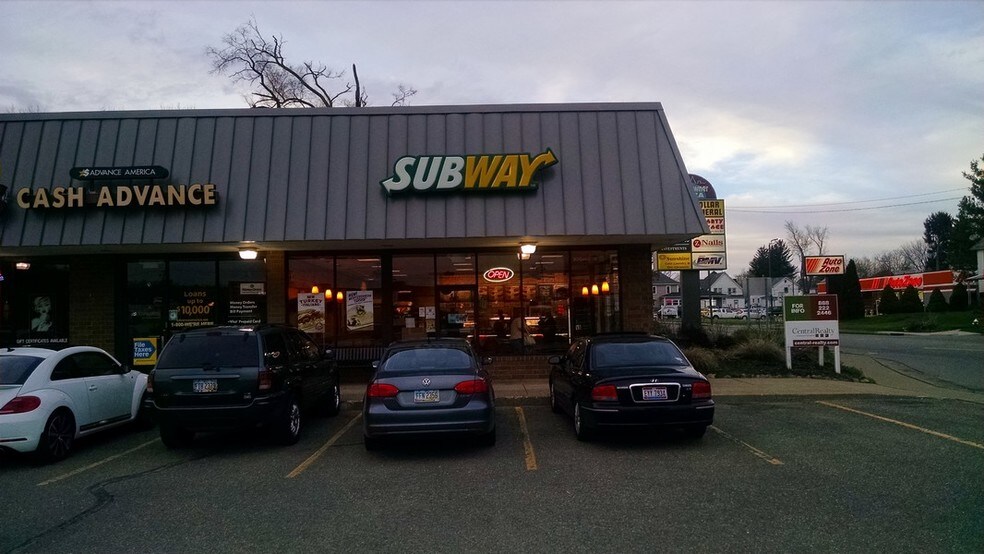 More Photos Of 300-499 Downtowner Plz, Coshocton General Retail For Sale