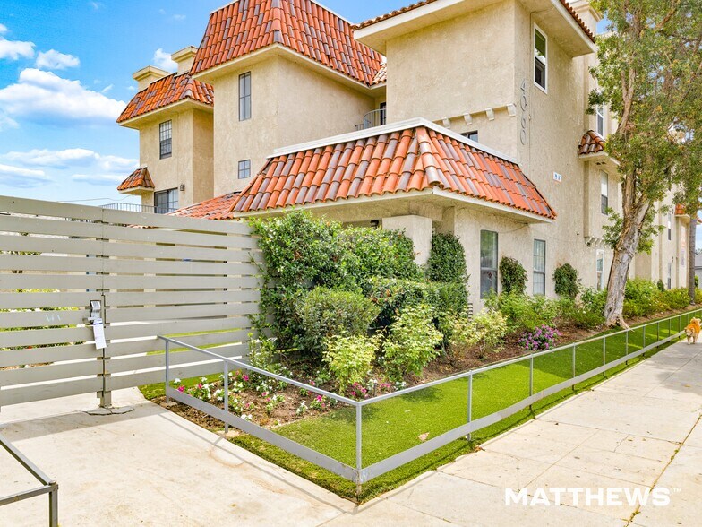 More Photos Of 4040-4060 S Hoover St, Los Angeles Apartments For Sale