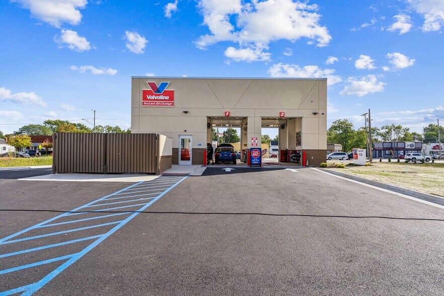 More Photos Of 500 Trenton Ave, Findlay Auto Repair For Sale