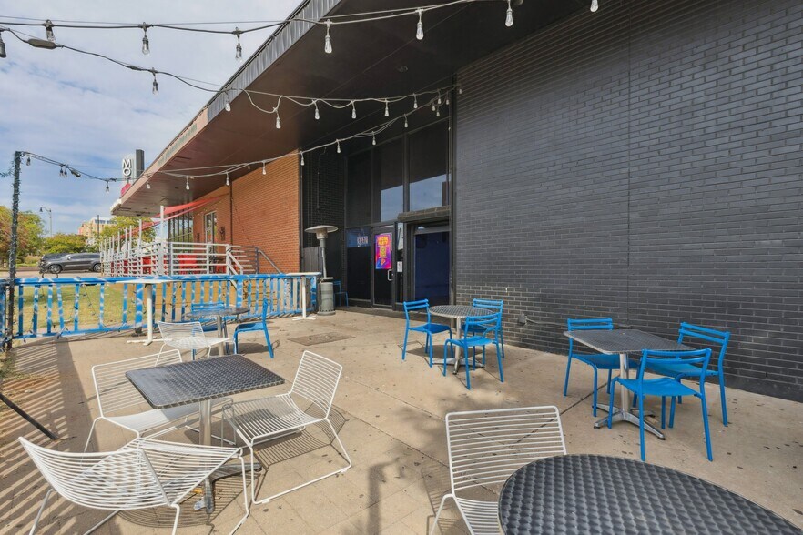Primary Photo Of 1012 N Walker Ave, Oklahoma City Bar For Lease
