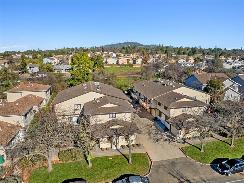 More Photos Of 3337 La Canada Dr, Cameron Park Apartments For Sale