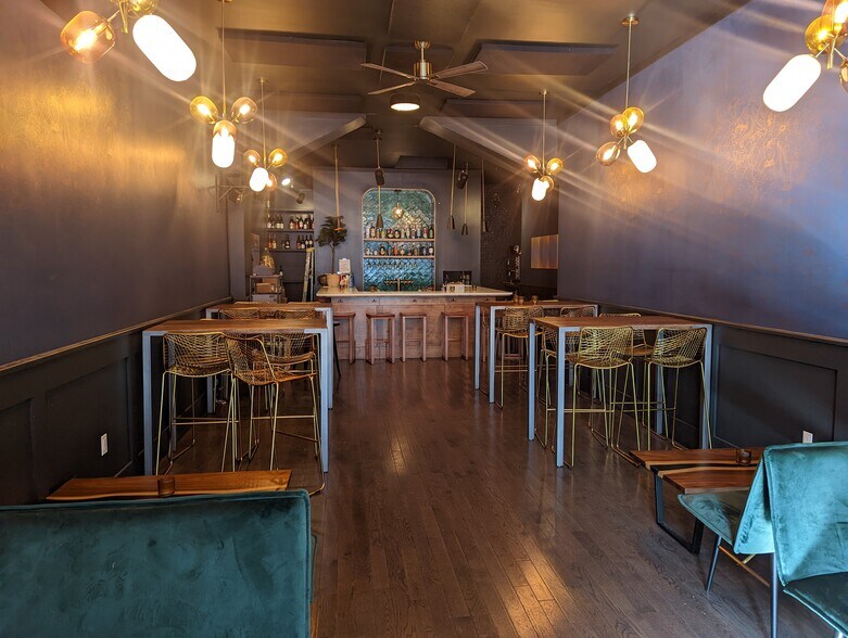 More Photos Of 581 Myrtle Ave, Brooklyn Restaurant For Lease