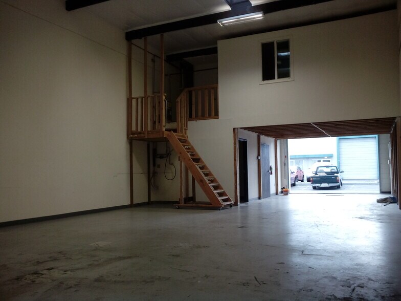 More Photos Of 2297-2317 American Ave, Hayward Warehouse For Sale
