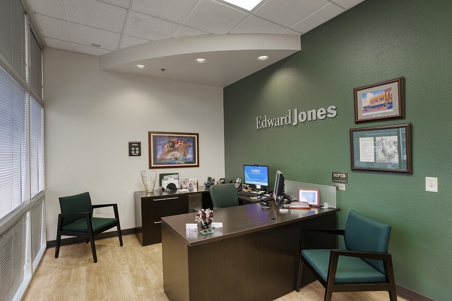 More Photos Of 3035 S Ellsworth Rd, Mesa Office For Sale