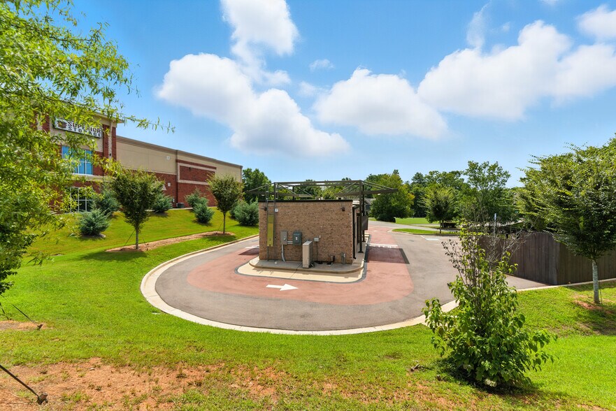 More Photos Of 4240 Hickory Flat Hwy, Canton Storefront For Lease