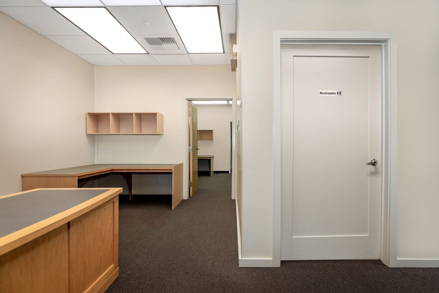 More Photos Of 345 Crown Point Cir, Grass Valley Flex For Lease