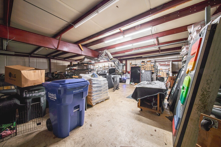More Photos Of 5251 Buena Vista Rd, Columbus Light Distribution For Sale