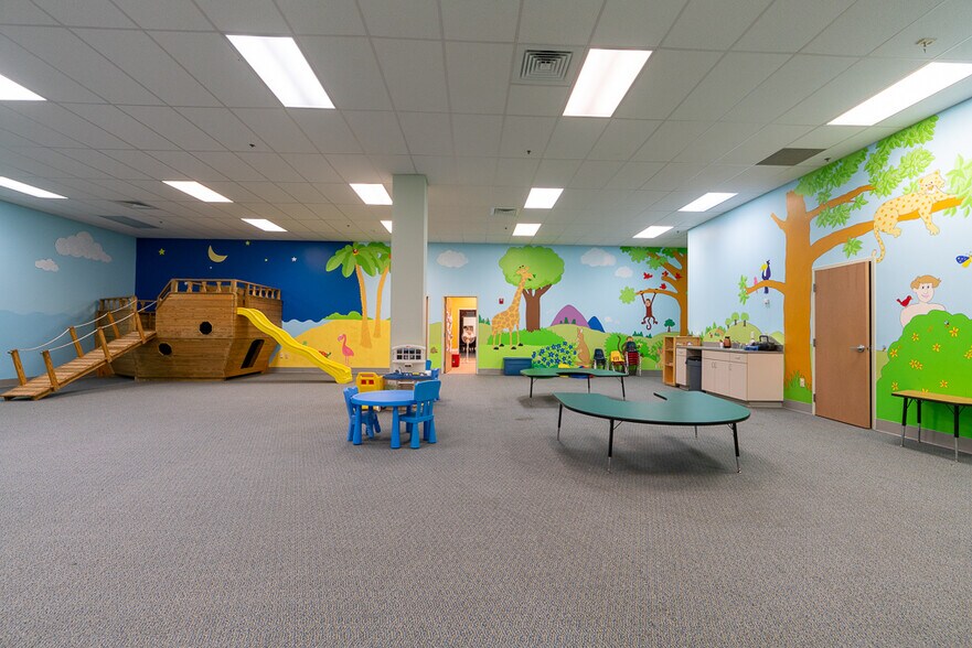 More Photos Of 1701 Westchester Dr, High Point Religious Facility For Sale