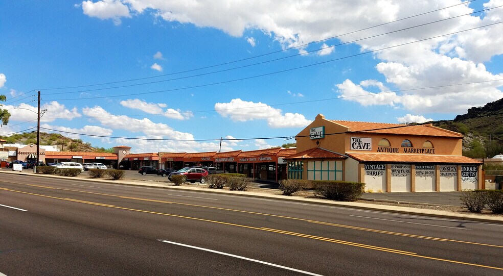 More Photos Of 11649 N Cave Creek Rd, Phoenix Unknown For Lease