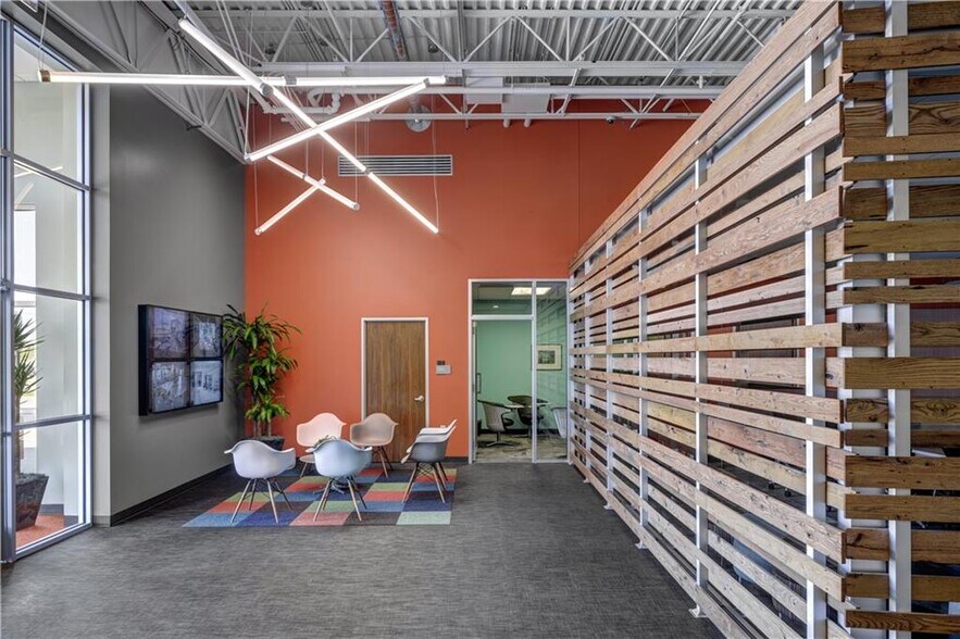 More Photos Of 1705 S Walton Blvd, Bentonville Office For Sale