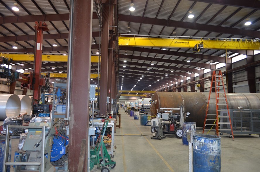More Photos Of 1411 Transport Dr, Baytown Manufacturing For Lease