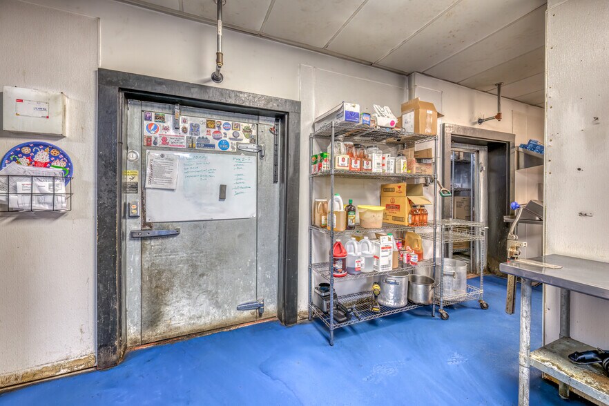 More Photos Of 4903 N Roan St, Johnson City Restaurant For Sale