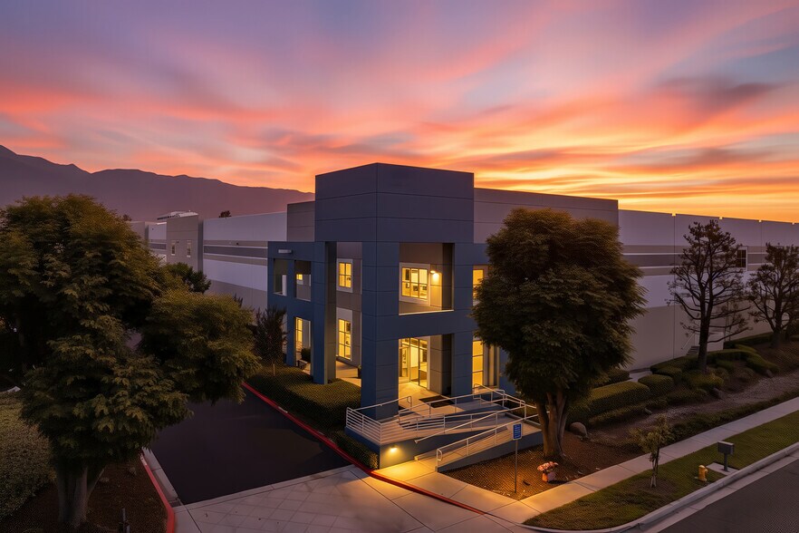 More Photos Of 11246 Jersey Blvd, Rancho Cucamonga Distribution For Lease