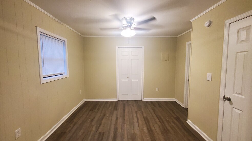 More Photos Of 120 2nd St, Winder Apartments For Sale