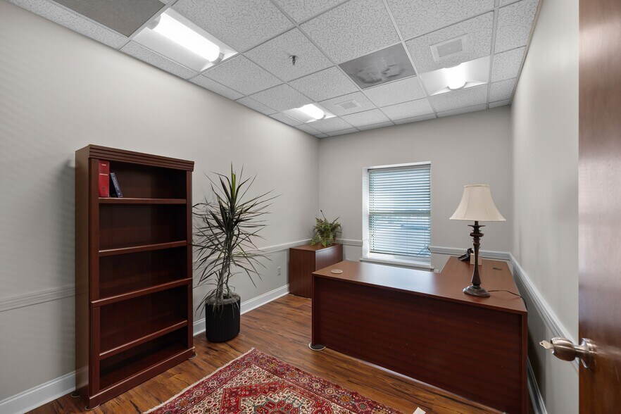 More Photos Of 116 N Church St, Jackson Office For Lease