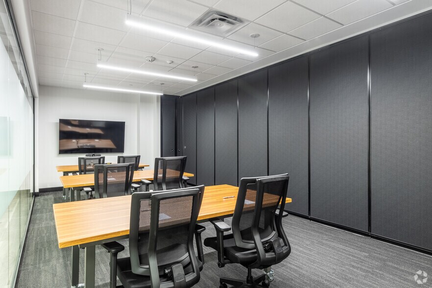 More Photos Of 2300 Wilson Blvd, Arlington Office For Lease