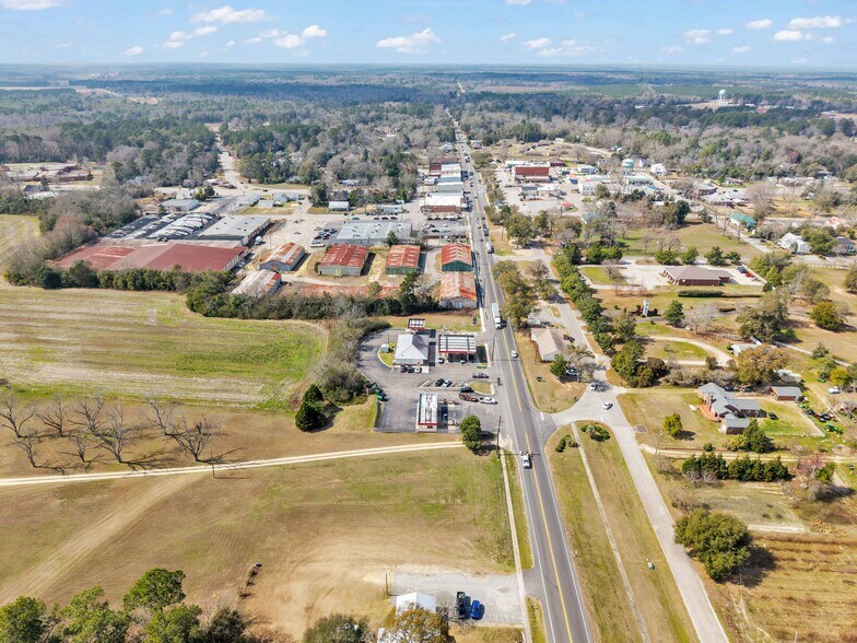 More Photos Of 206 Railroad Ave E, Wagener Freestanding For Sale