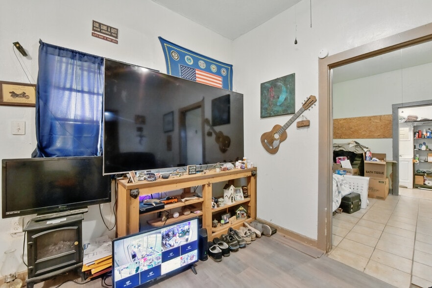 More Photos Of 22839 Highway 146 N, Cleveland Convenience Store For Sale