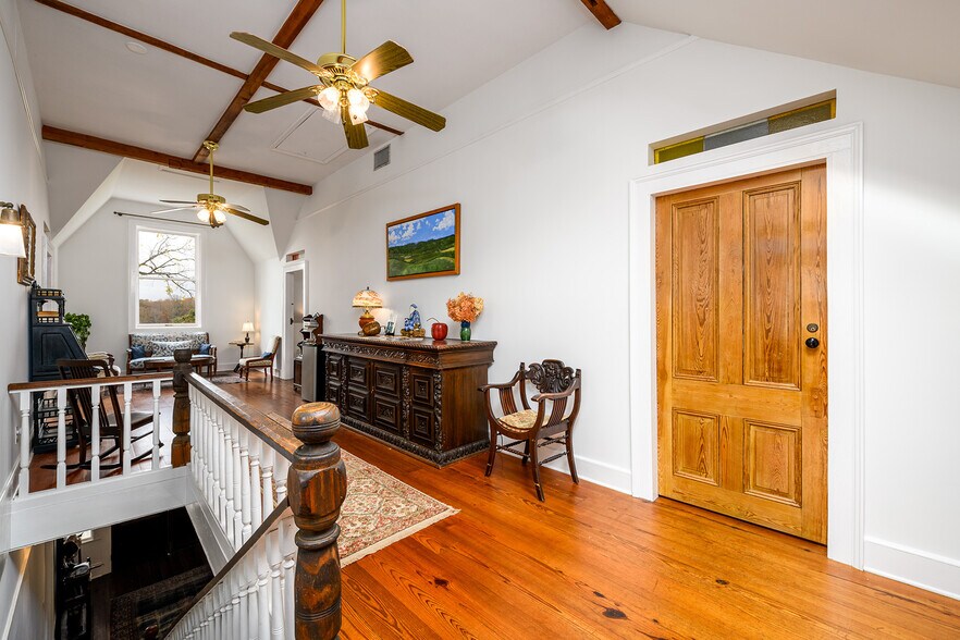 More Photos Of 1526 Highway 255 N, Sautee Nacoochee Hotel For Sale