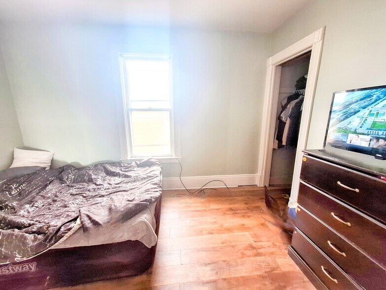 More Photos Of 1302 Lenox Ave, Utica Apartments For Sale