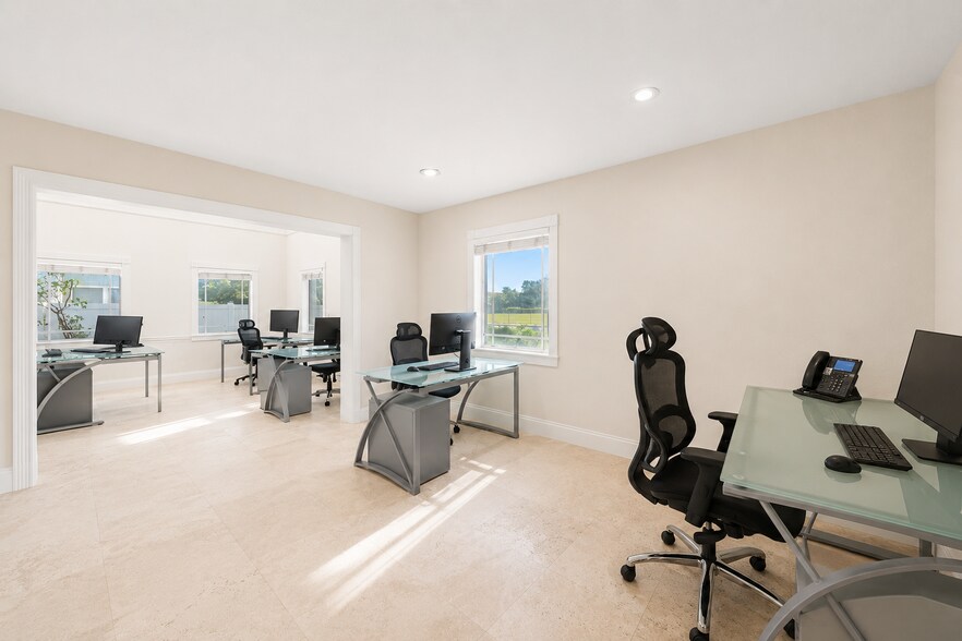 More Photos Of 4201 SW 11th St, Coral Gables Office For Sale
