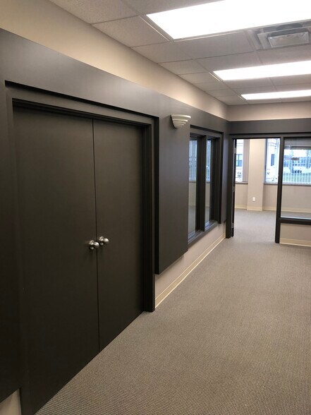 More Photos Of 65 Chippewa Rd, Sherwood Park Office For Sale