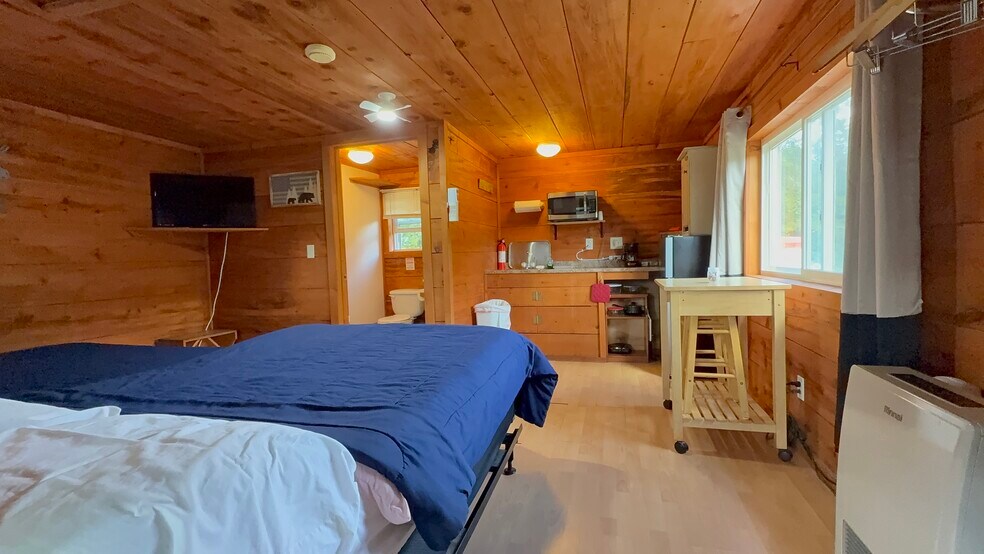 More Photos Of 820 Colebrook Rd, Errol Hotel For Sale