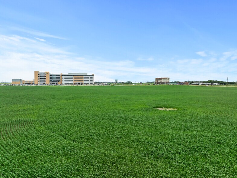 More Photos Of TBD 16th St, Minot Land For Sale