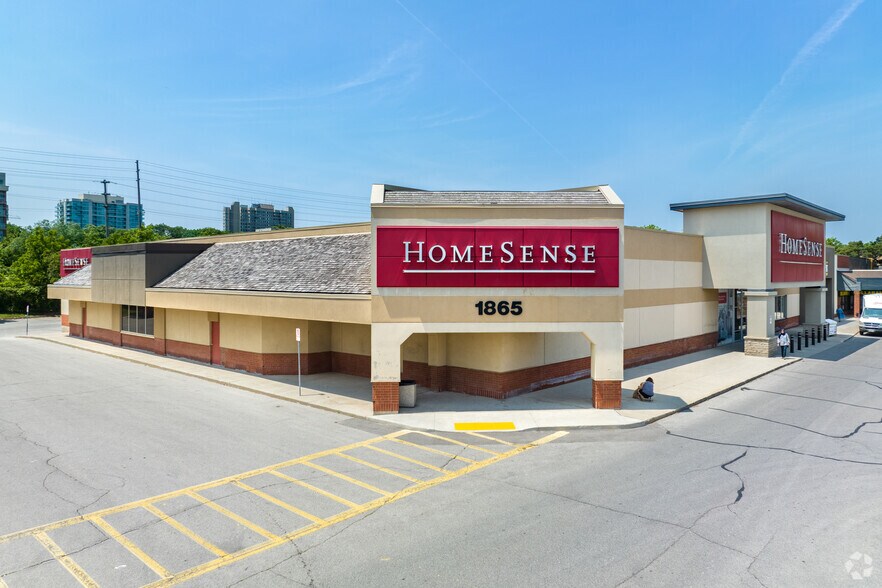 More Photos Of 1829-1865 Lakeshore Rd W, Mississauga Unknown For Lease
