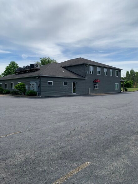 More Photos Of 730 Lenox Ave, Oneida Storefront Retail Office For Sale