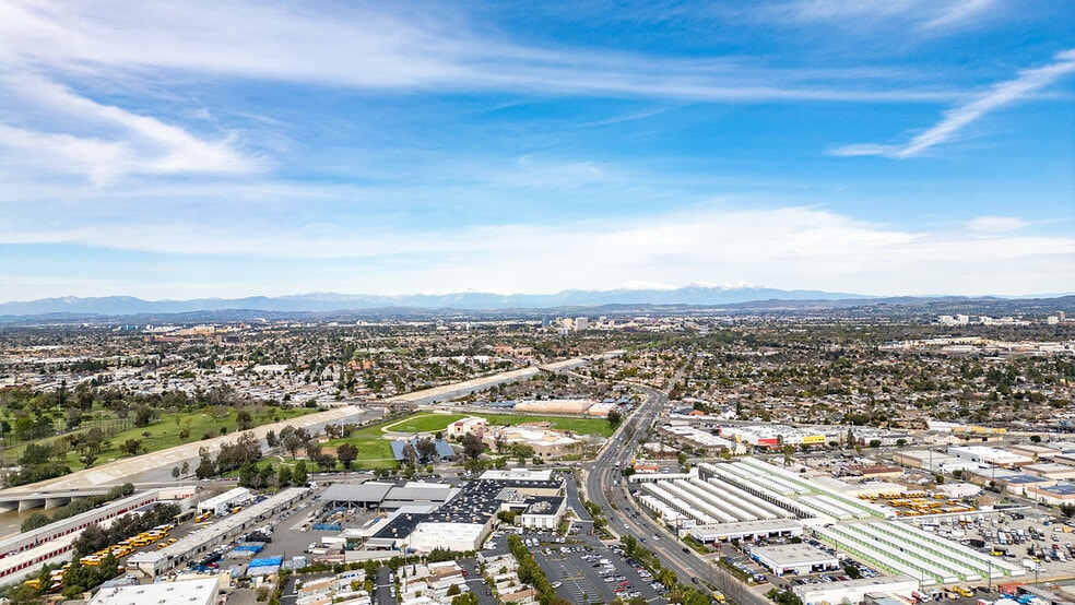 More Photos Of , Santa Ana General Retail For Sale
