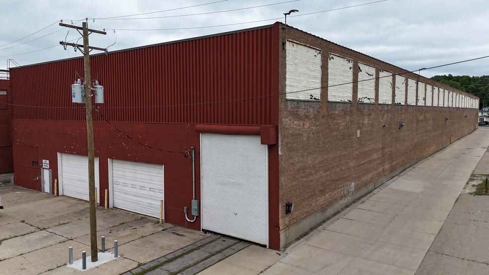 More Photos Of 2120 S Washington Ave, Lansing Warehouse For Sale