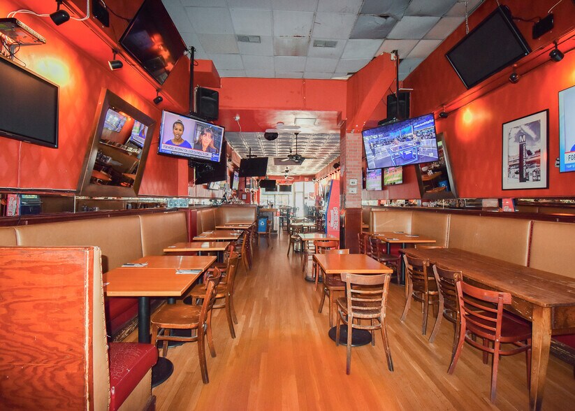 More Photos Of 3421 Connecticut Ave NW, Washington Restaurant For Sale